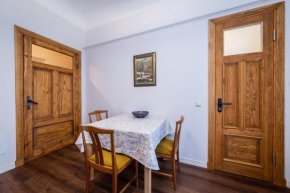 Stories Writer's AP 40sqm Renovated Free parking in Riga